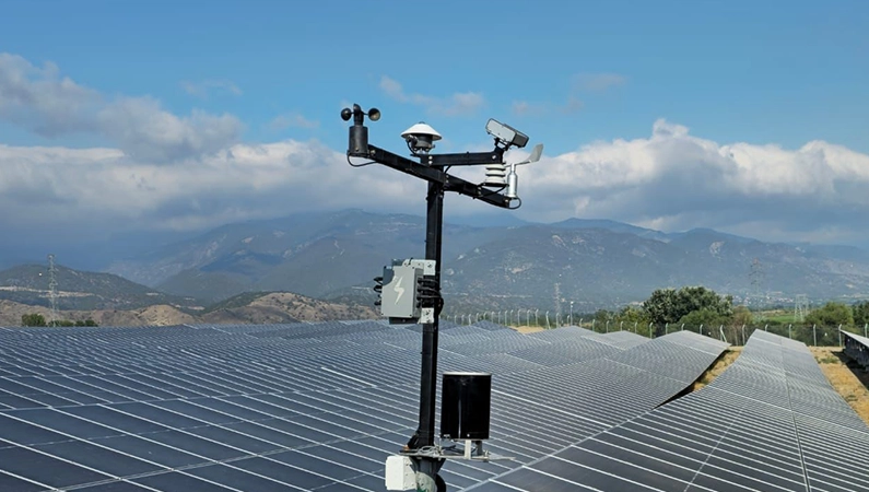 Recalibrate Irradiance Sensors and Pyranometers
